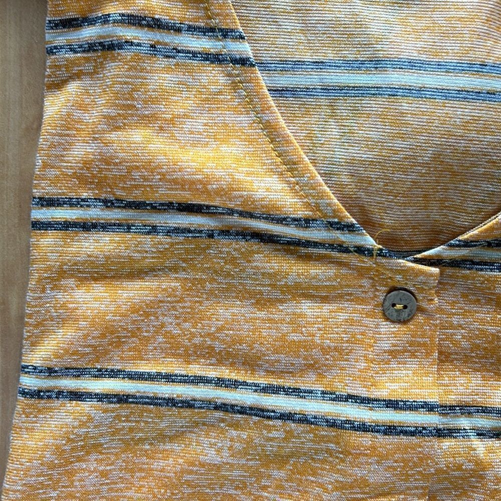 NEW 3 No Boundaries Tops - Picture 8 of 9